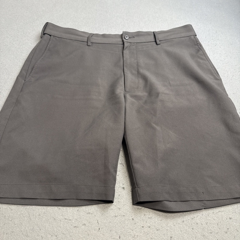 PGA Tour Shorts Mens 36 Gray Solid Golf Flat Front Casual 10" Inseam *
